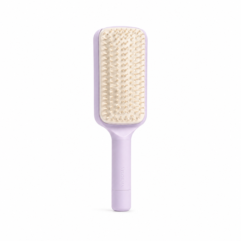 Self cleaning brush